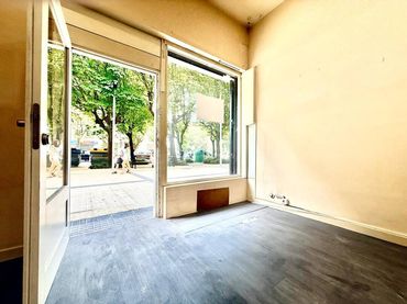 Locale commerciale in affitto a Antso Jakituna Hiribidea
