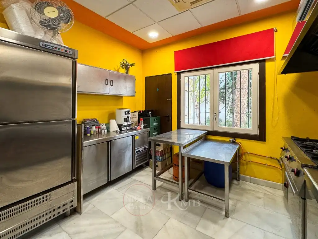 Kitchen of Commercial properties for sale in Vera  with Air Conditioner and Furnished