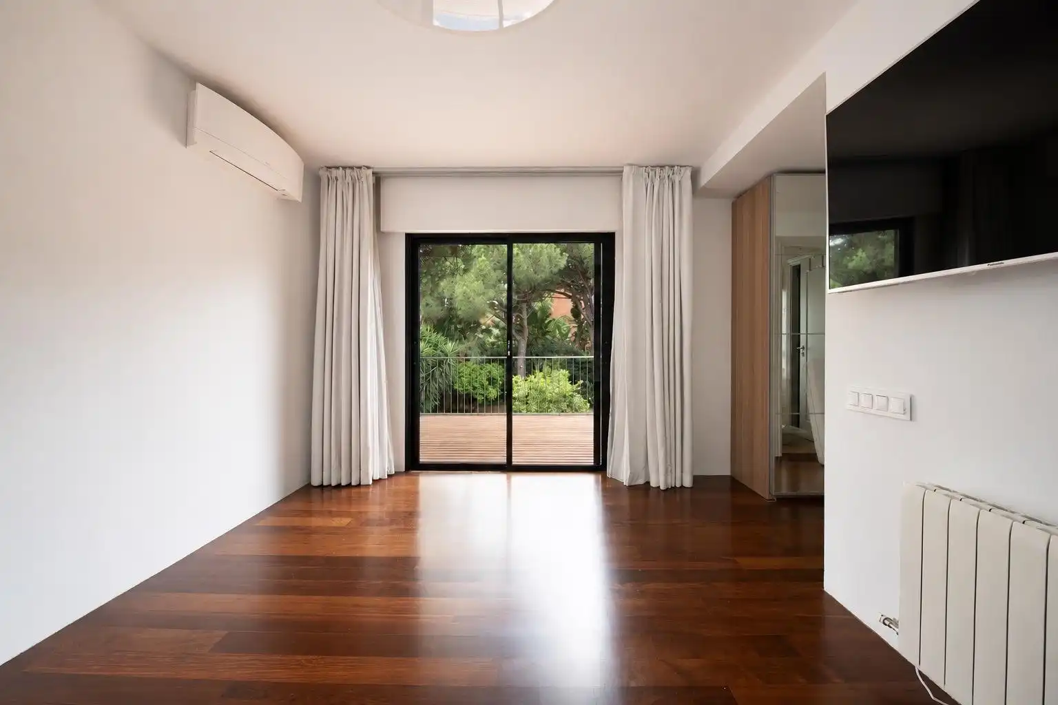 Sala de estar de Casa o chalet en venta en Gavà con Aire acondicionado, Calefacción y Jardín privado