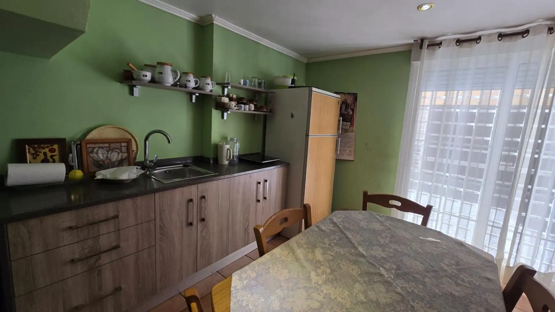 Cocina de Casa o chalet en venta en Elda con Aire acondicionado, Jardín privado y Terraza