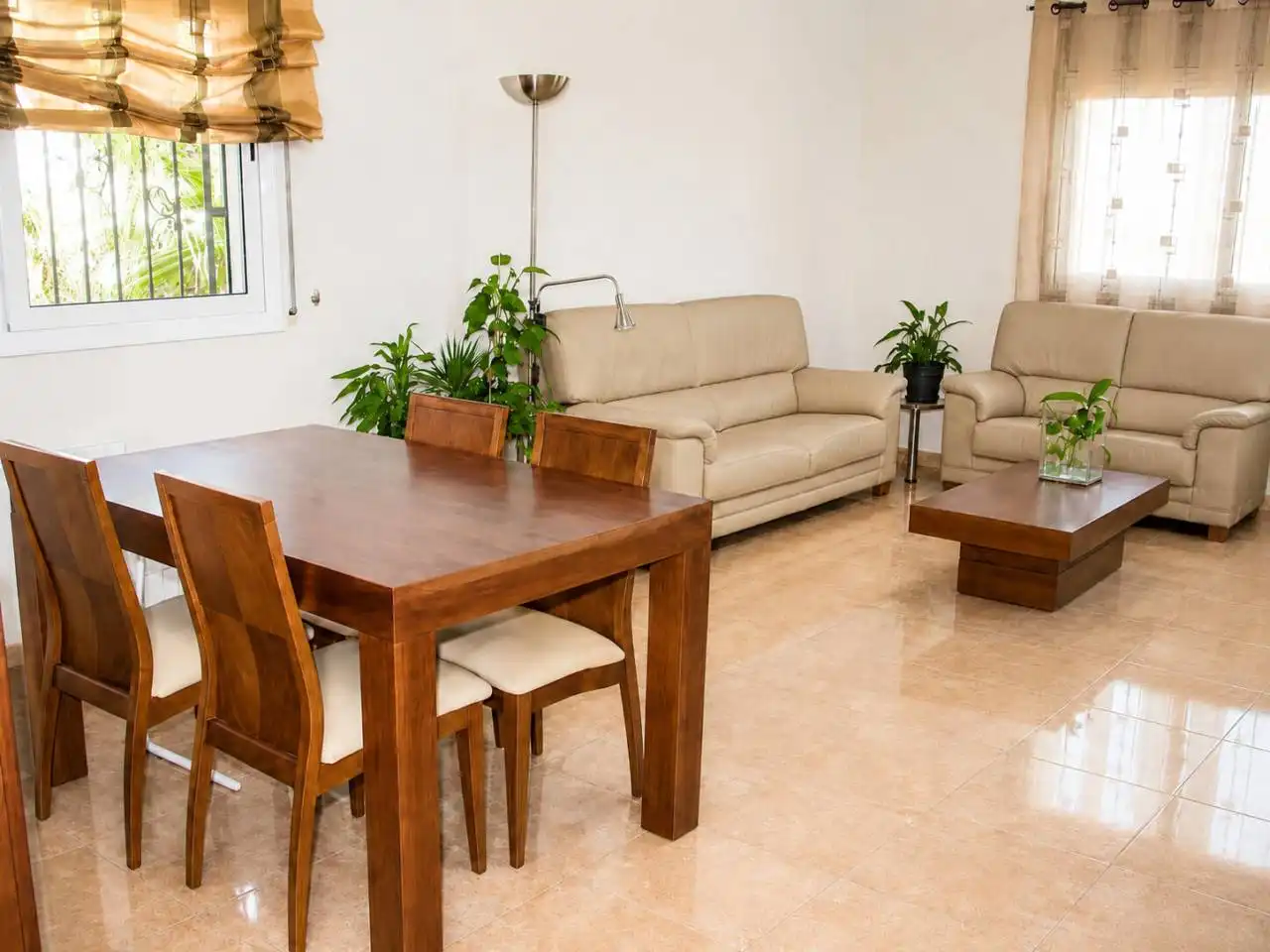 Sala de estar de Casa o chalet en venta en Caldes de Montbui con Aire acondicionado, Calefacción y Jardín privado