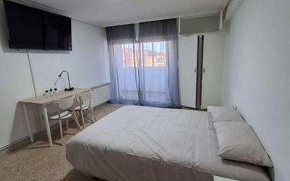 Bedroom of Flat to share in Valladolid Capital  with Air Conditioner, Heating and Terrace