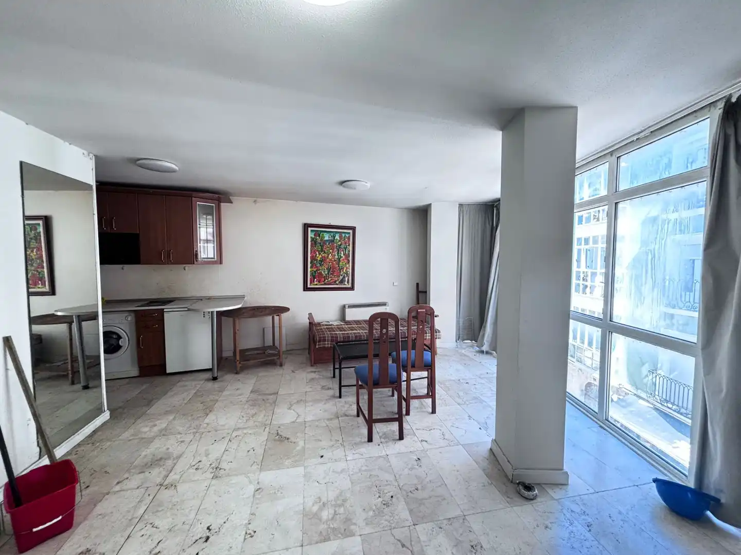 Wohnzimmer von Gebäude zum Verkauf in Burgos