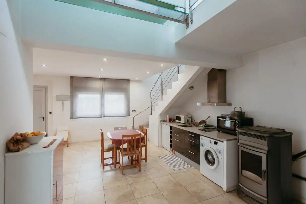 Cocina de Casa o chalet en venta en Huesca con Aire acondicionado, Calefacción y Jardín privado