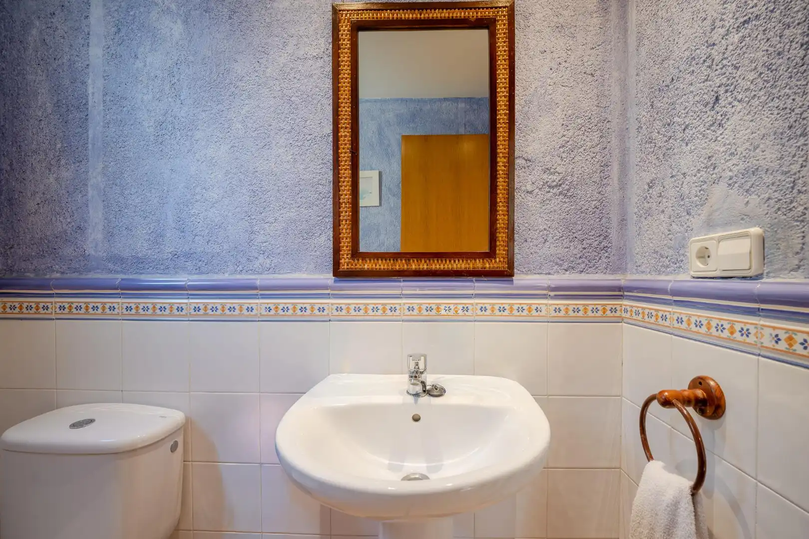 Bathroom of Detached homes for sale in Fornells de la Selva  with Air Conditioner, Heating and Private garden