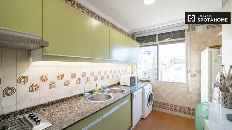 Appartamento con terrazza in affitto a Extramurs, imagen 11