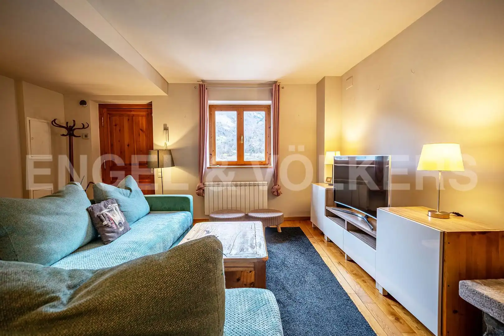 Sala d'estar de Casa adosada en venda en Bossòst amb Calefacció, Parquet i Terrassa