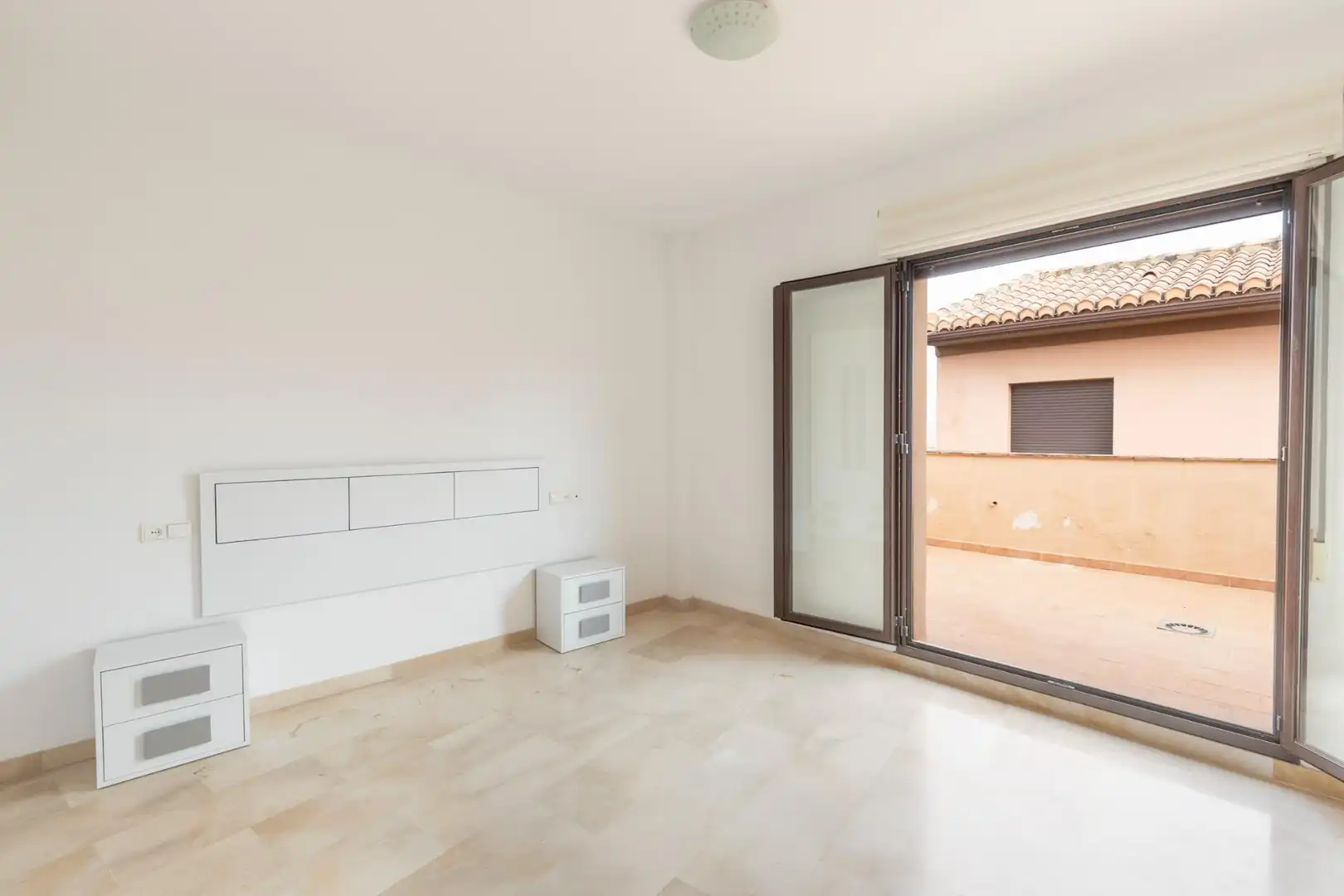 Dormitori de Casa adosada en venda en Monachil amb Aire condicionat, Calefacció i Terrassa