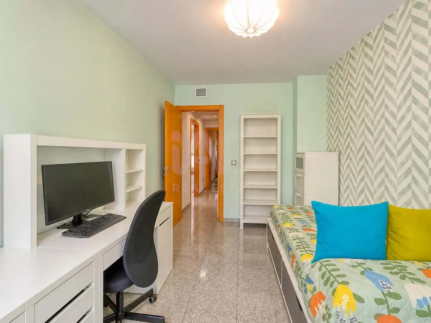 Bedroom of Flat for sale in Petrer  with Air Conditioner and Heating