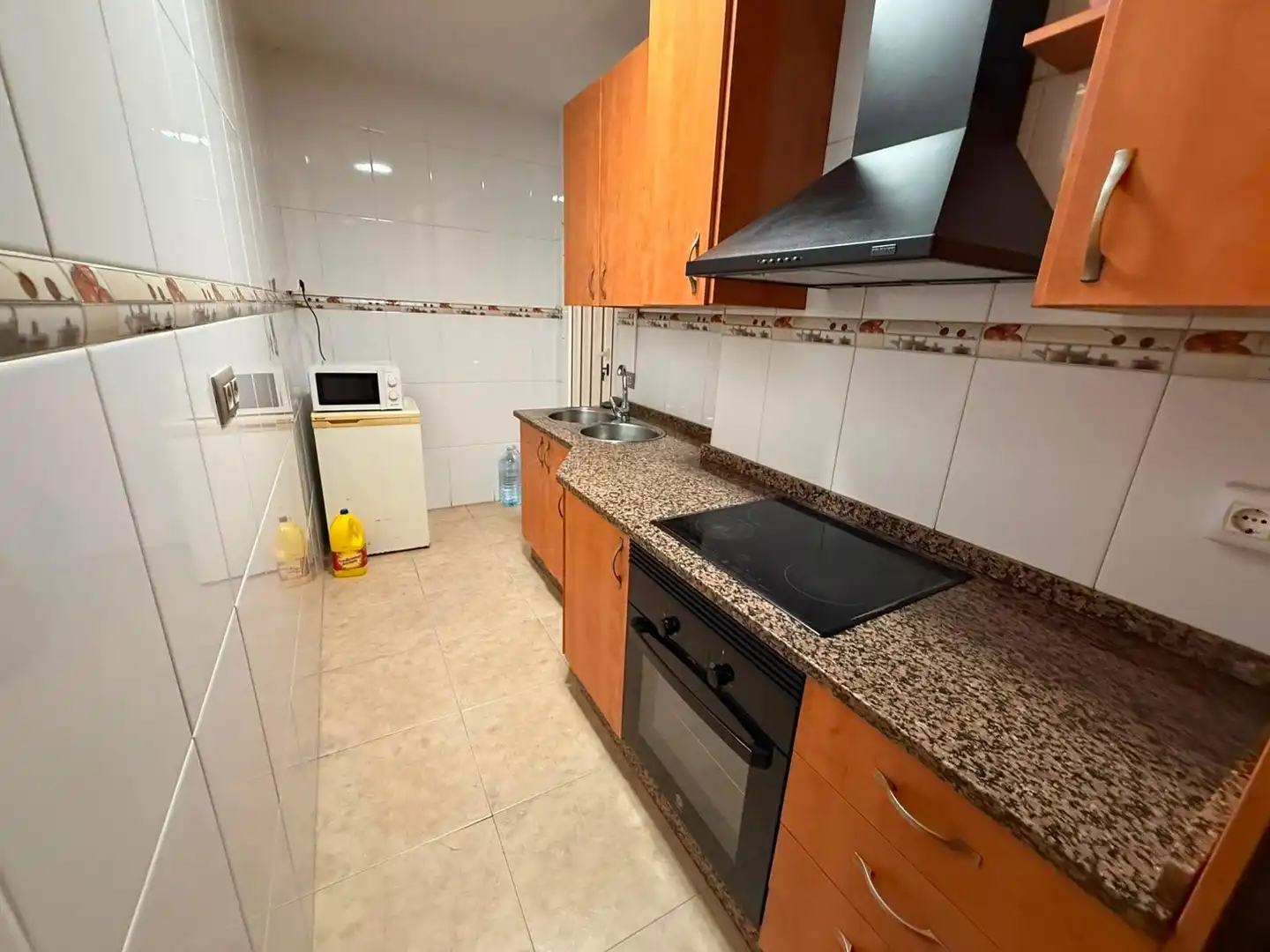 Cuina de Pis en venda en Almería amb Aire condicionat i Terrassa