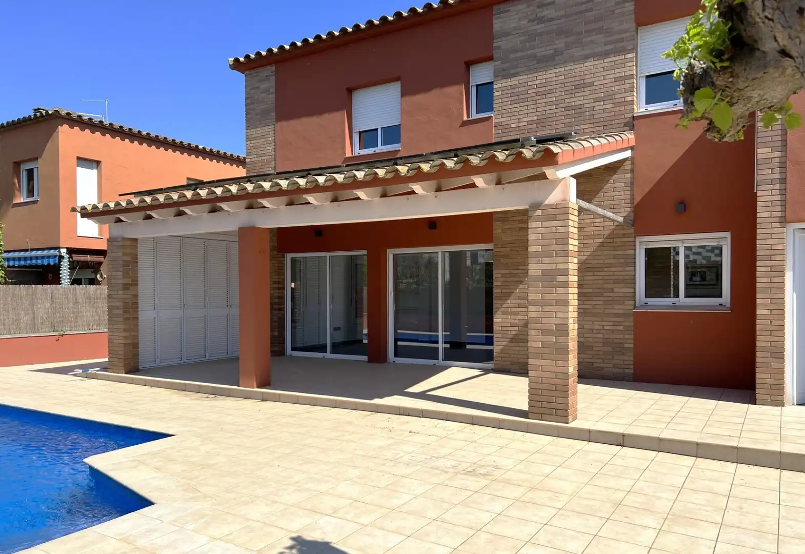 Exterior view of Houses for sale in Sant Pere Pescador  with Air Conditioner, Heating and Private garden