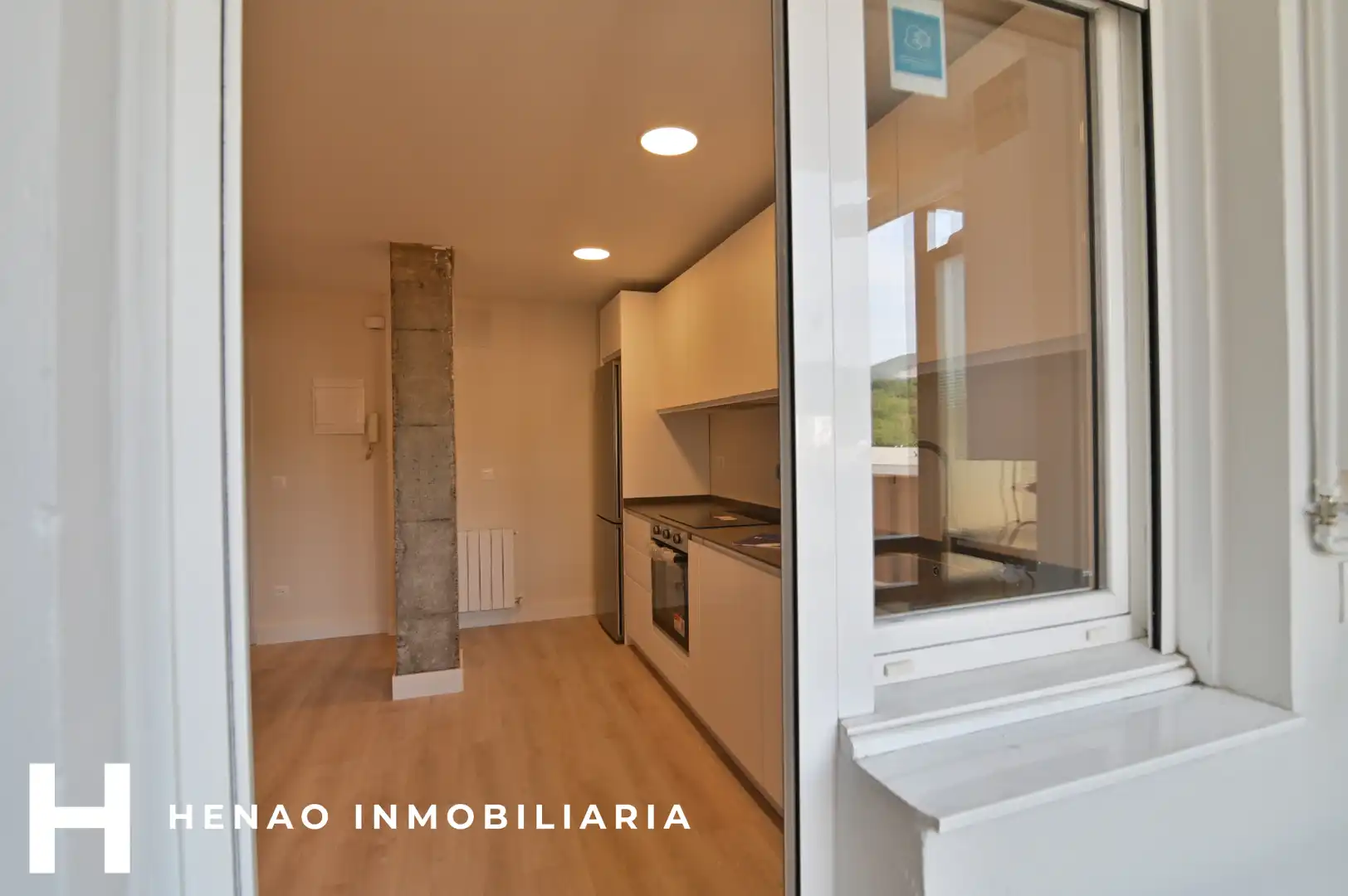 Cuina de Pis en venda en Bilbao  amb Calefacció, Parquet i Terrassa