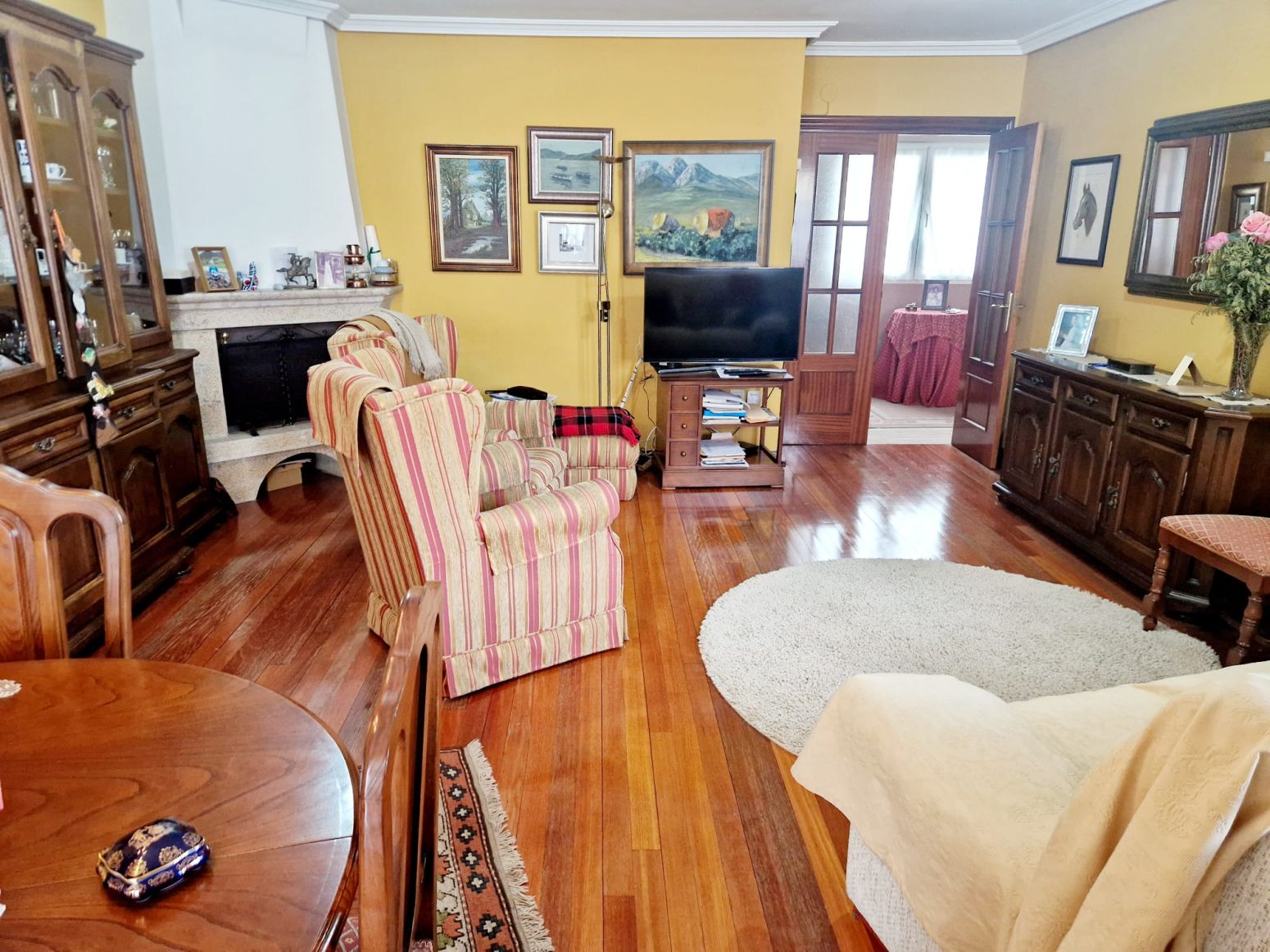 Living room of Flat for sale in Avilés  with Parquet flooring and Terrace