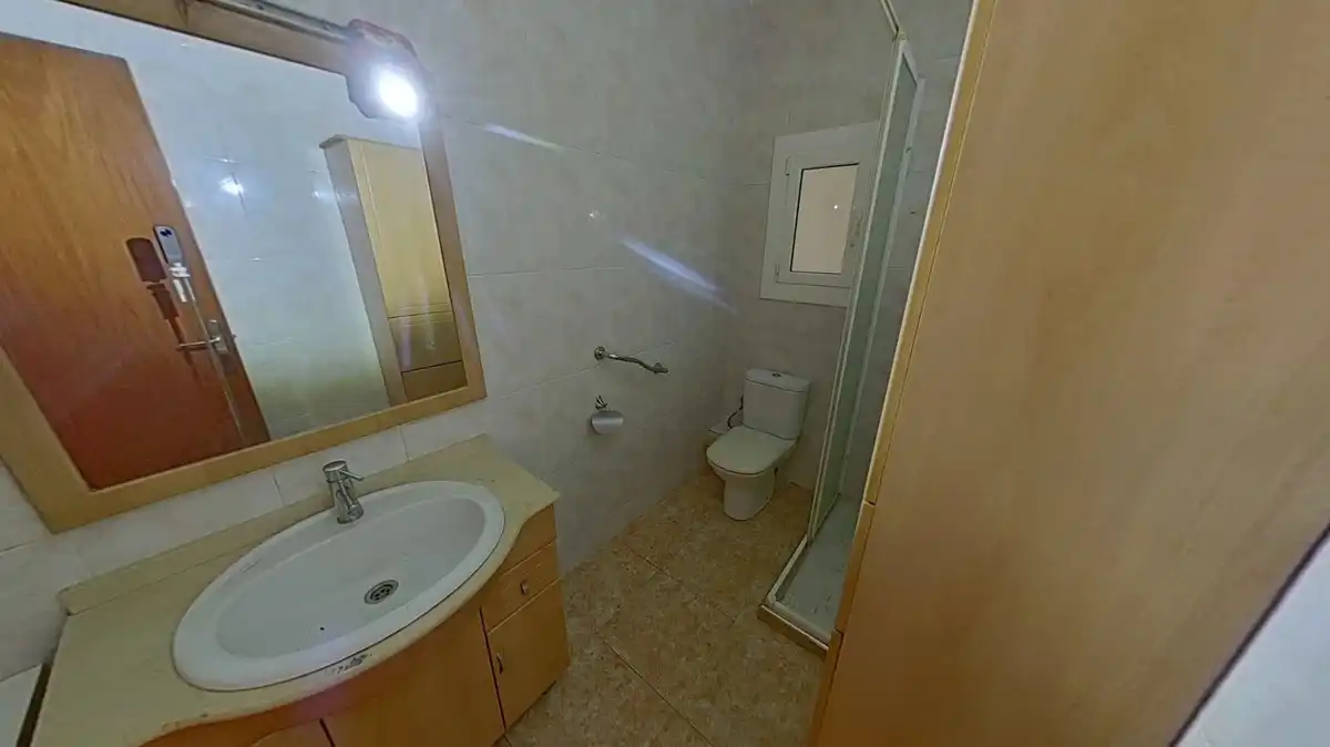 Bathroom of Flat for sale in Badalona  with Heating and Balcony