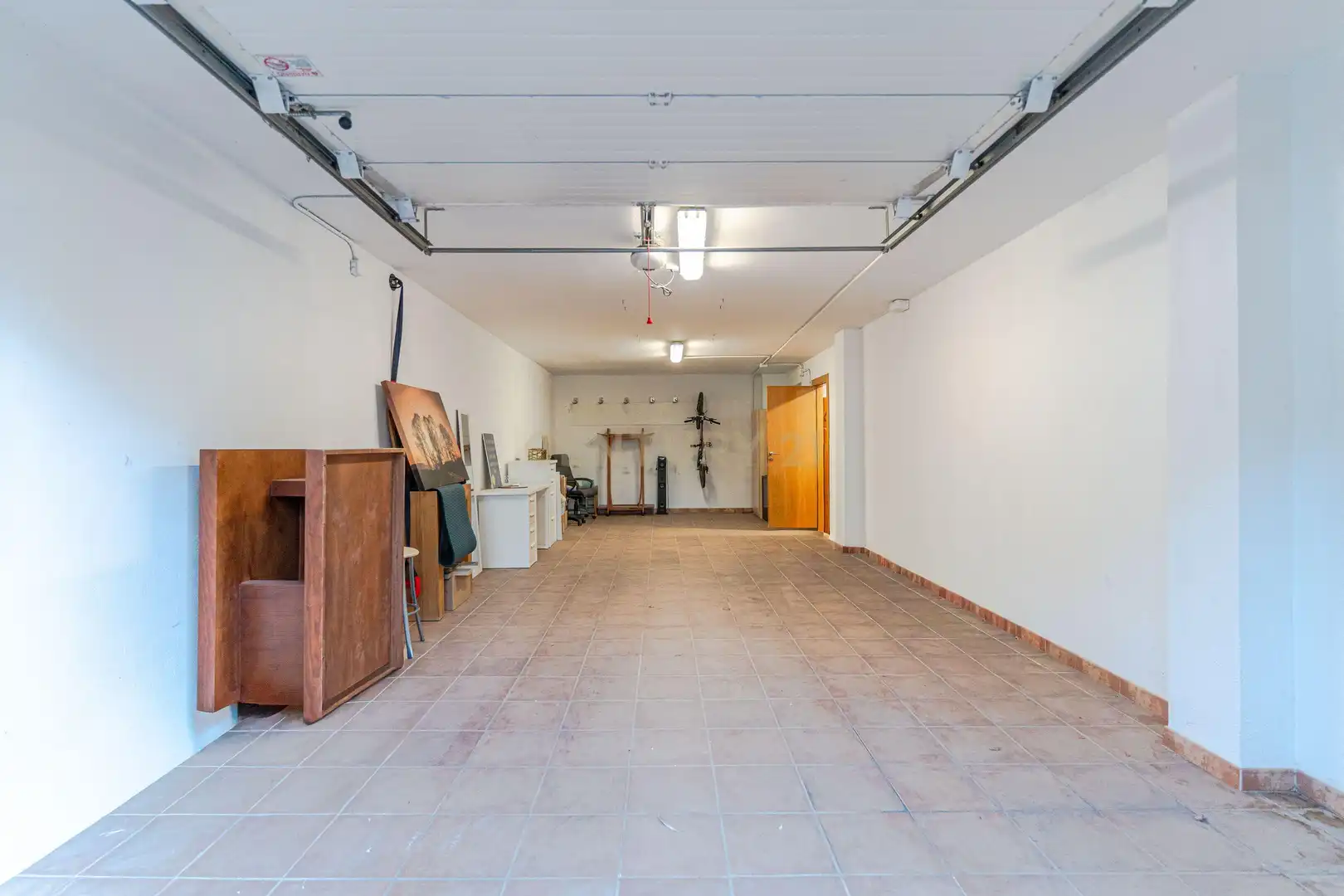 Casa adosada en venda en La Zubia amb Aire condicionat, Jardí privat i Traster