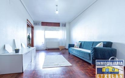 Living room of Flat for sale in Berriz  with Heating, Storage room and Furnished