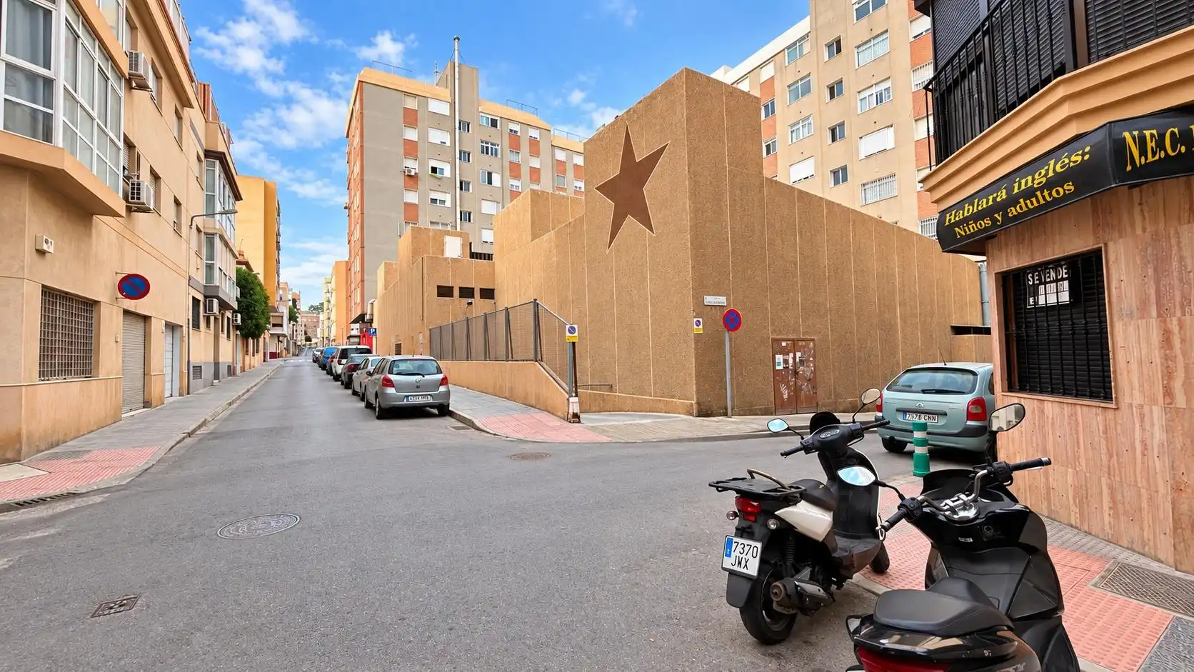 Vista exterior de Piso en venta en Plaza de Toros - Santa Rita