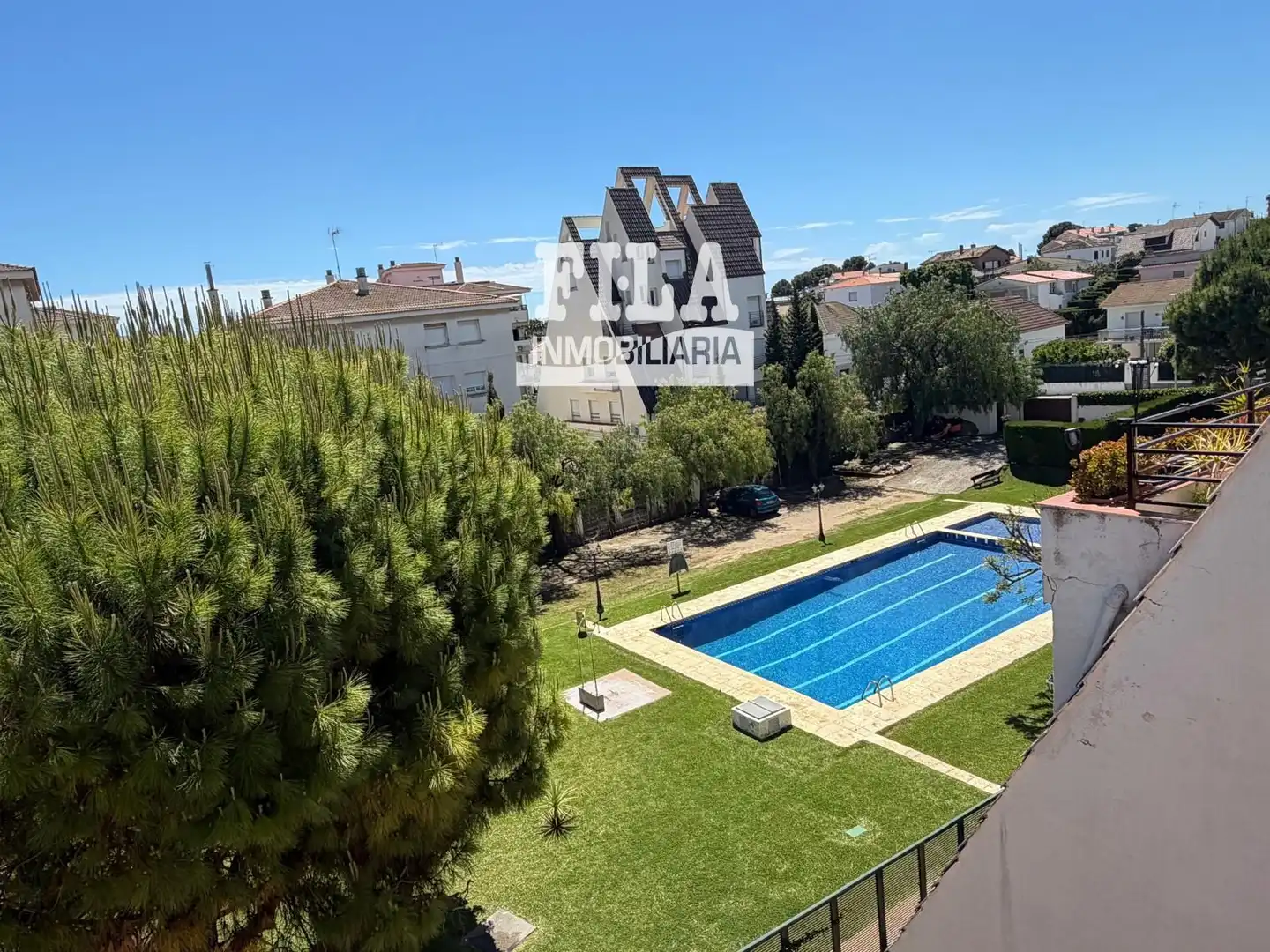 Dúplex amb piscina en venda a Calafell Residencial