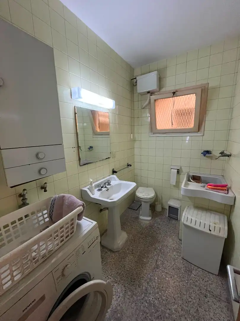 Bany de Pis en venda en Manlleu amb Calefacció i Traster