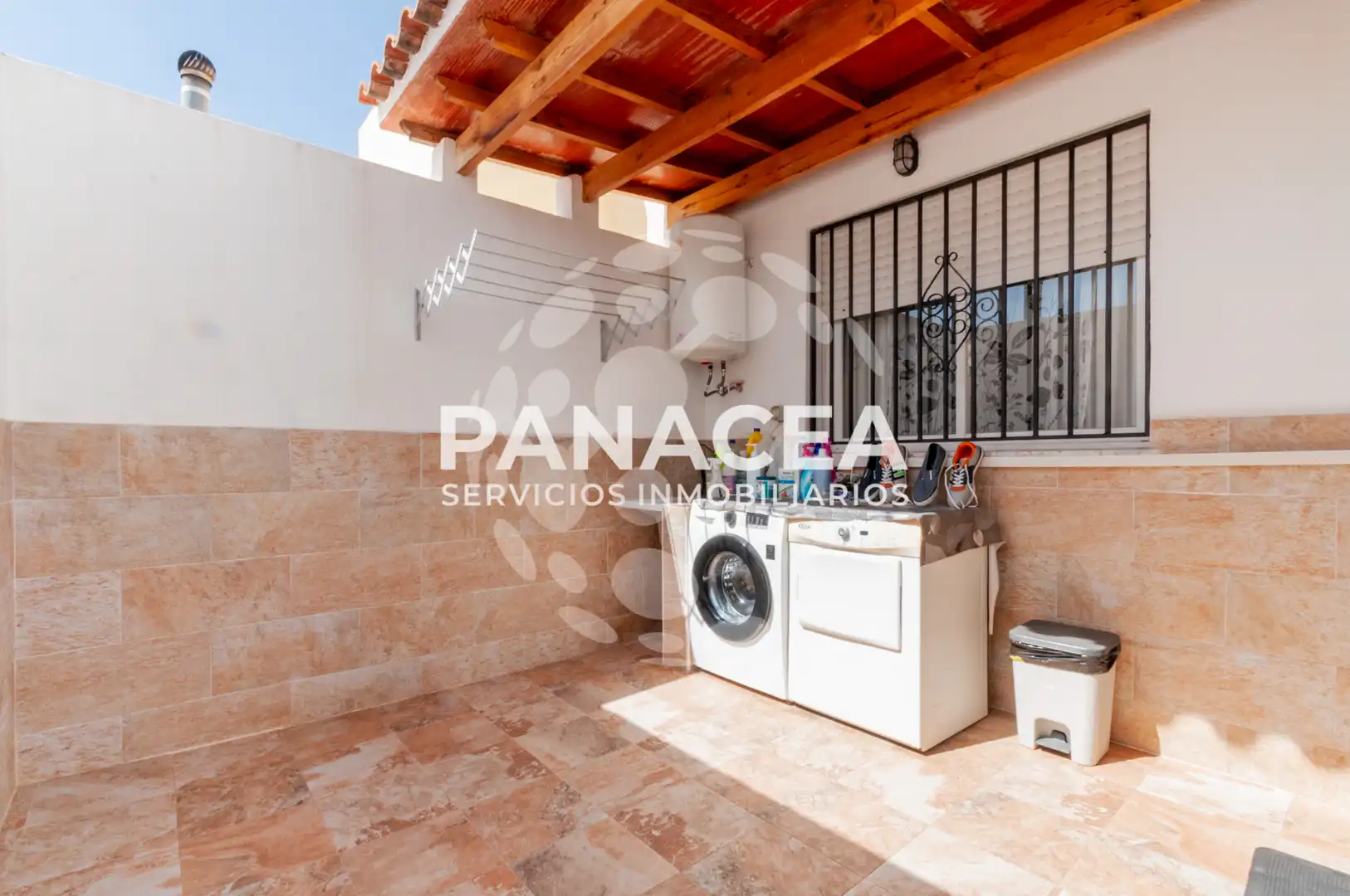 Terraza de Casa adosada en venta en Vícar con Jardín privado, Terraza y Amueblado