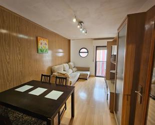 Living room of Flat to rent in  Madrid Capital  with Air Conditioner, Heating and Storage room