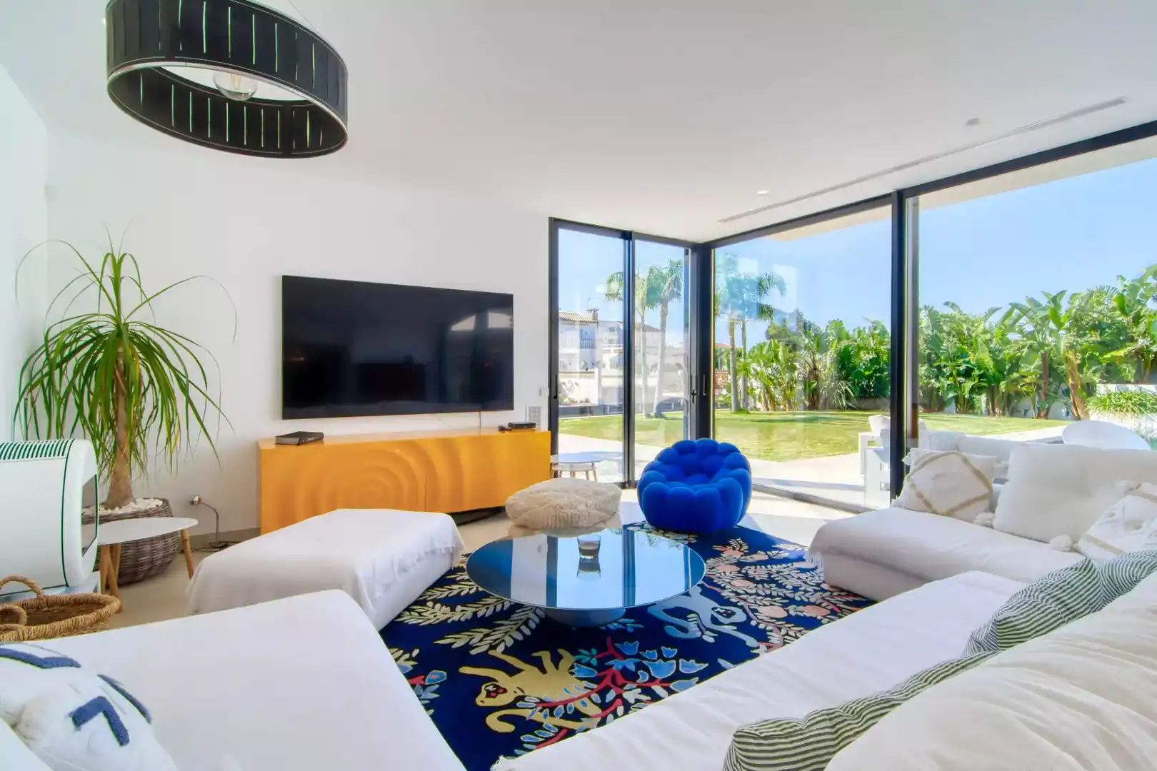 Sala de estar de Casa o chalet en venta en Empuriabrava con Aire acondicionado, Calefacción y Terraza