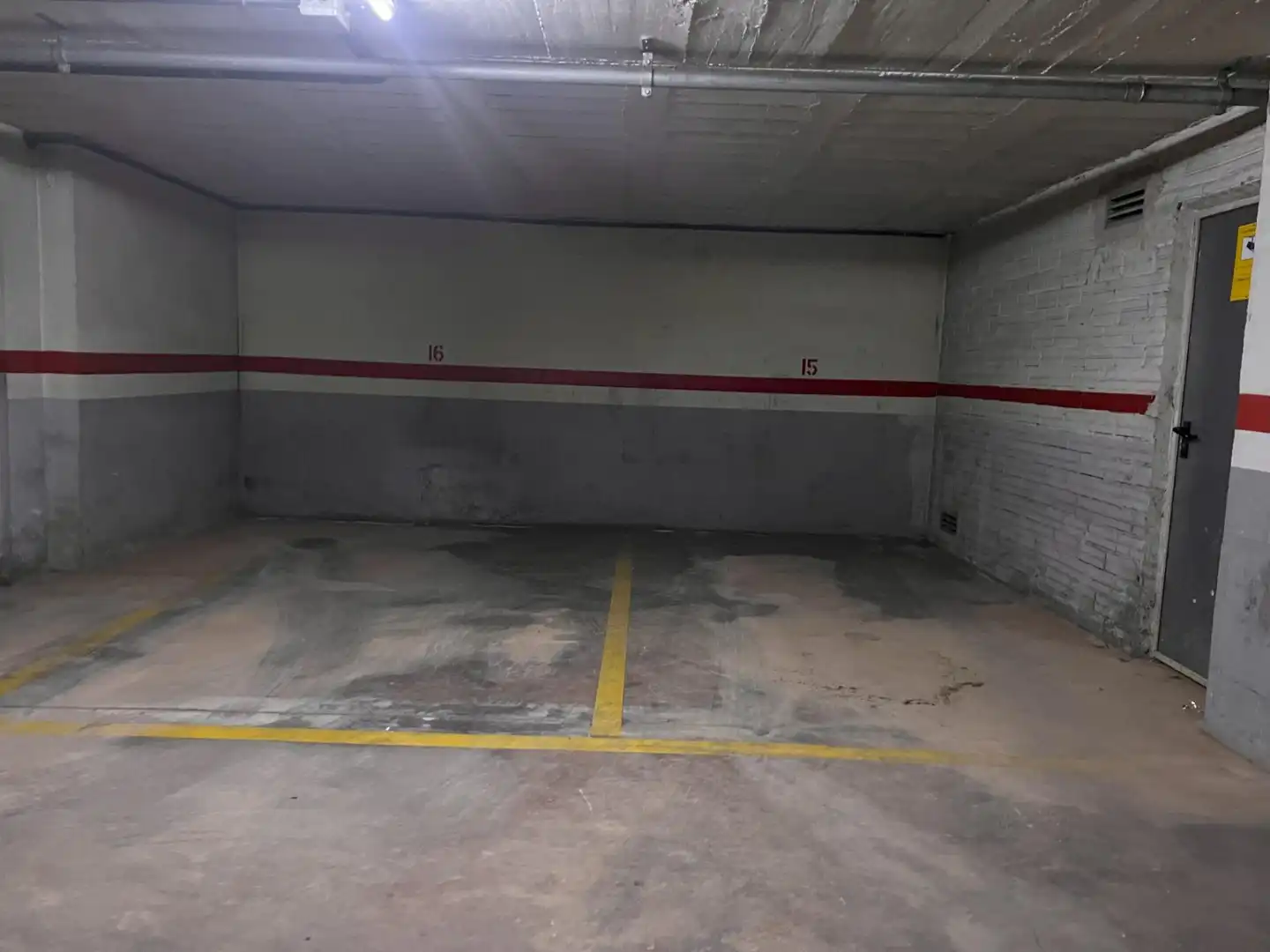 Parkplatz von Garage zur Miete in Manresa
