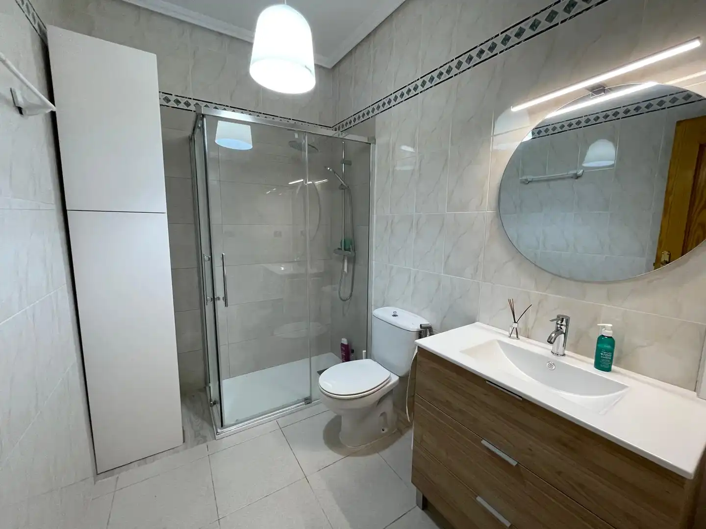 Bany de Apartament en venda en Moncofa amb Terrassa, Moblat i Forn