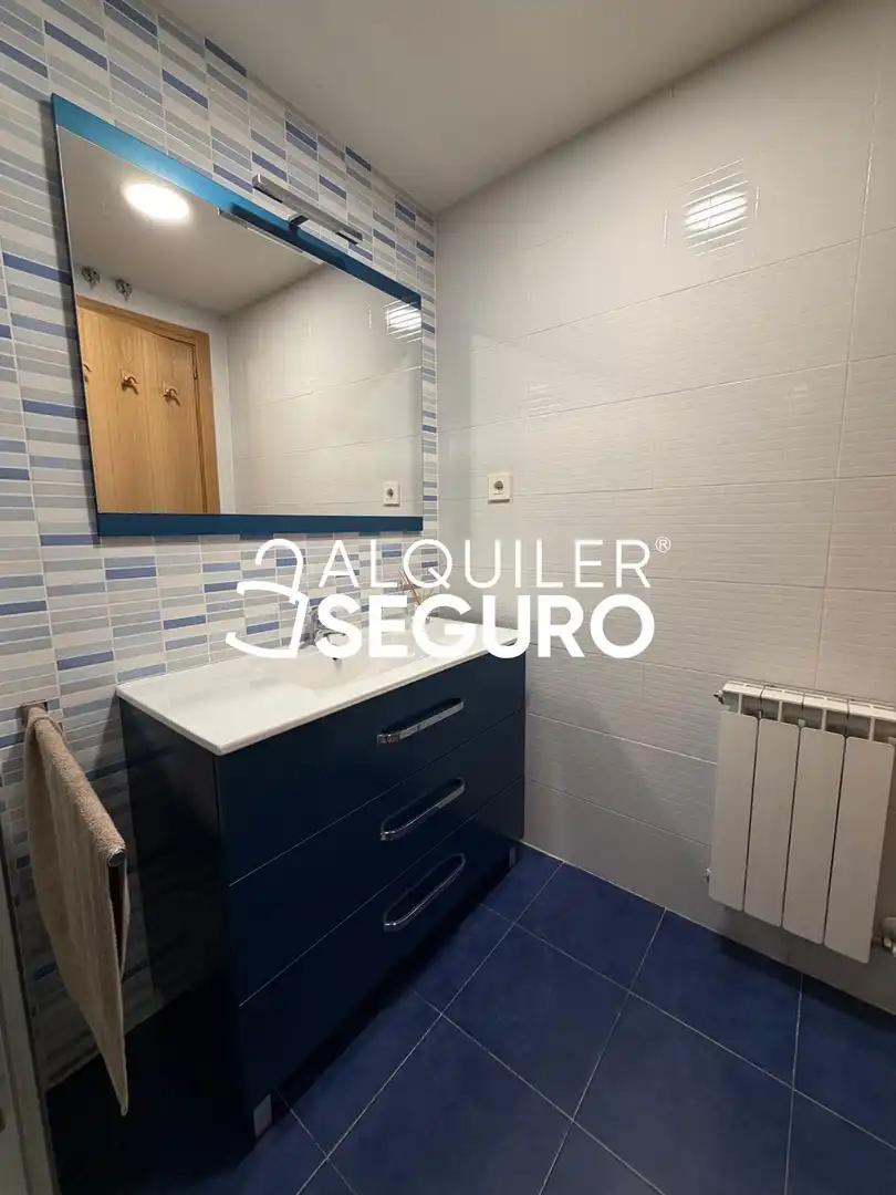 Baño de Piso de alquiler en Rivas-Vaciamadrid con Aire acondicionado, Calefacción y Trastero