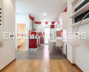 Kitchen of Apartment to rent in  Valencia Capital  with Air Conditioner, Heating and Balcony