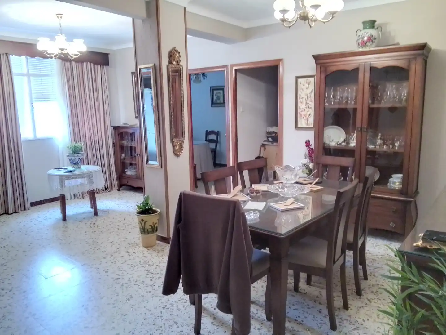 Dining room of Houses for sale in Ubrique  with Terrace, Furnished and Oven