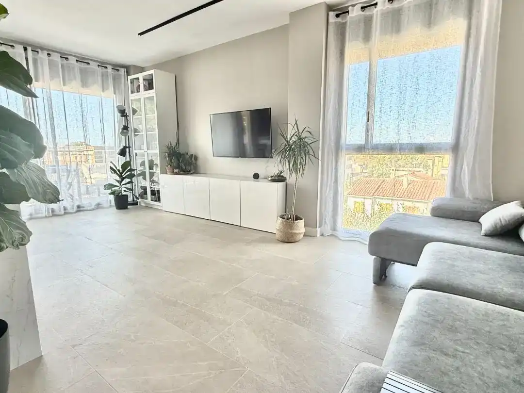 Sala d'estar de Pis en venda en Cambrils amb Aire condicionat, Piscina i Balcó