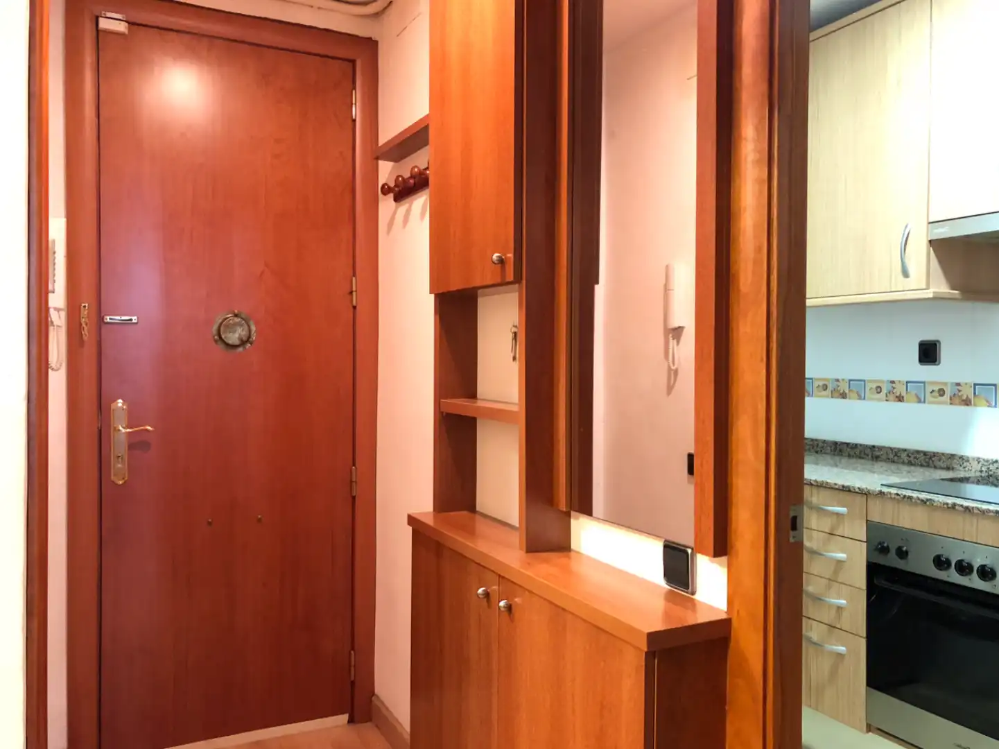 Wohnung zur Miete in Carrer de Blasco de Garay, 5, El Poble Sec - Parc de Montjuïc