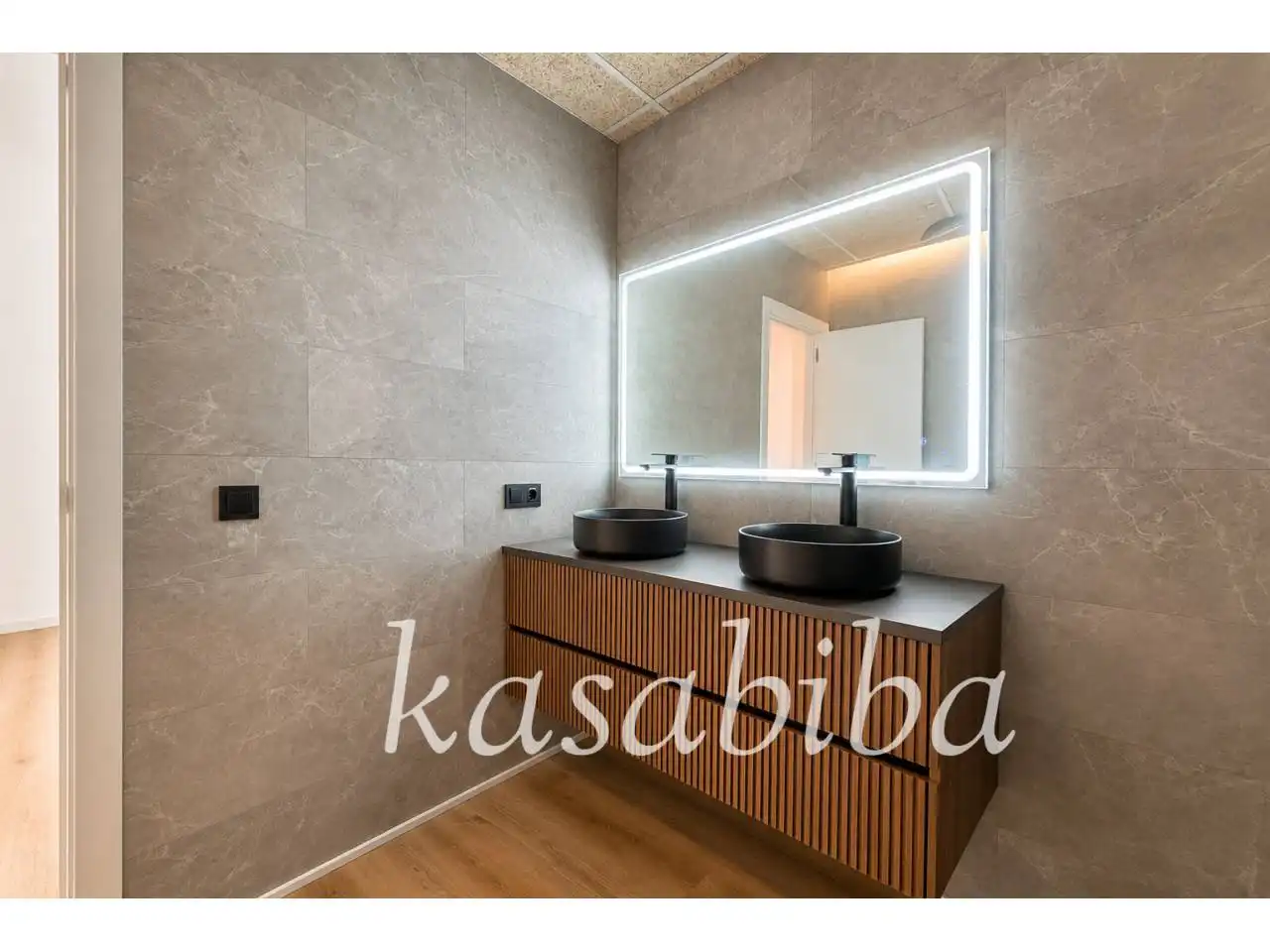 Baño de Piso en venta en Valencia con Aire acondicionado, Calefacción y Parquet