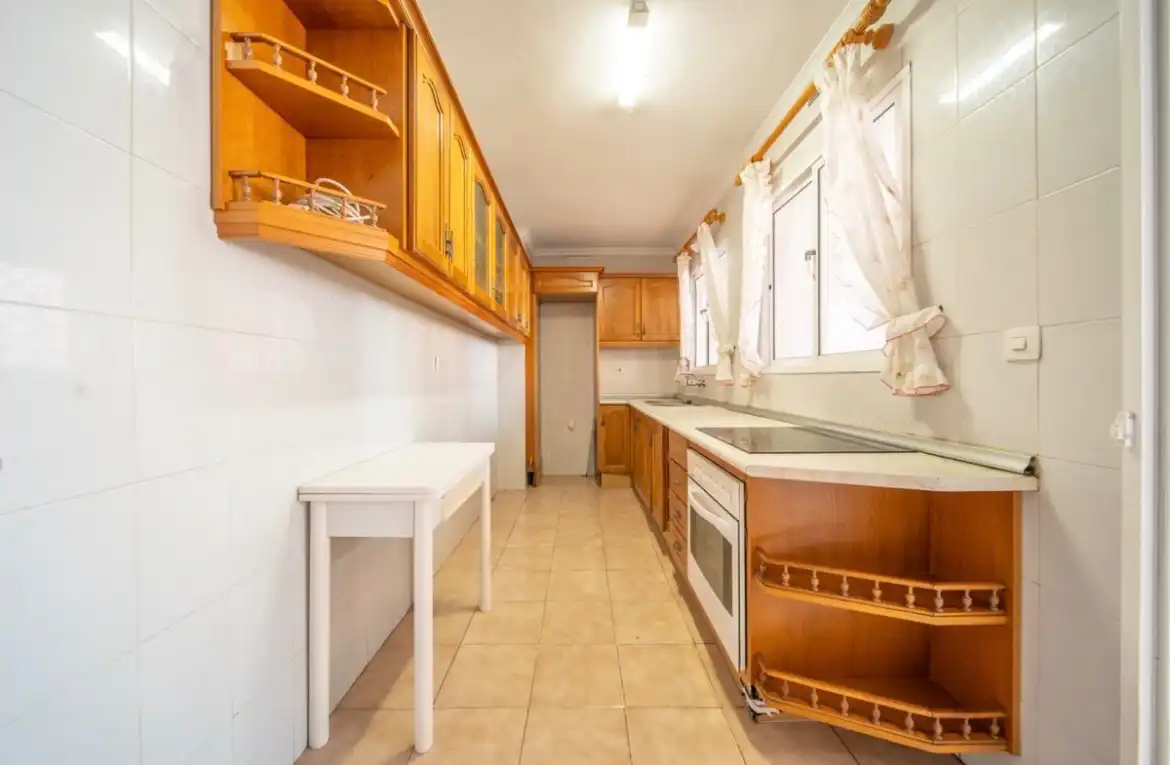 Apartamento con ascensor en venta en Puerto Deportivo, imagen 2
