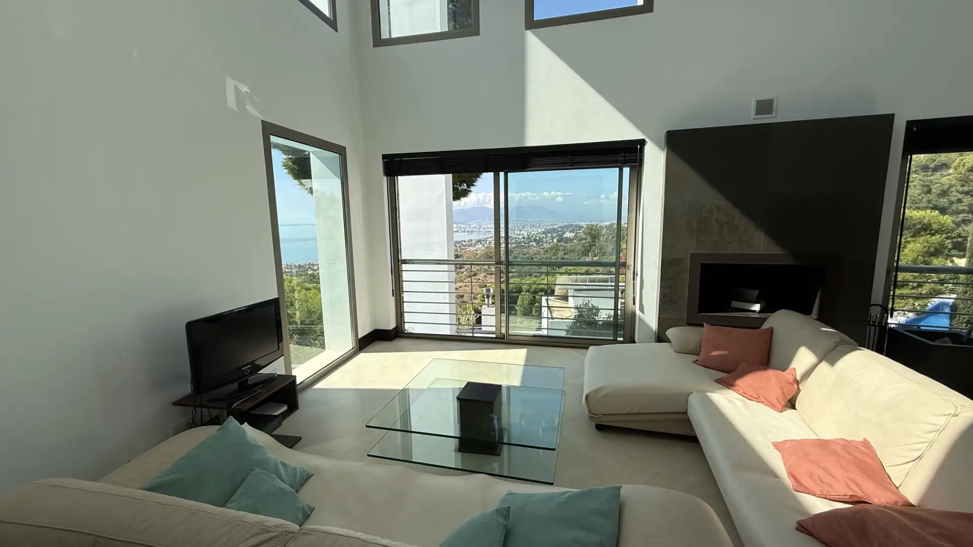 Houses for sale in Calle Esterlicia, 1, Pinares de San Antón