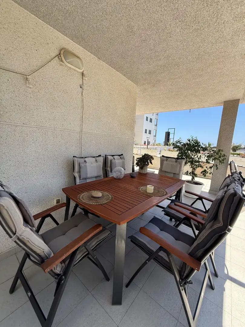 Terrassa de Apartament en venda en Adeje amb Terrassa, Piscina i Moblat