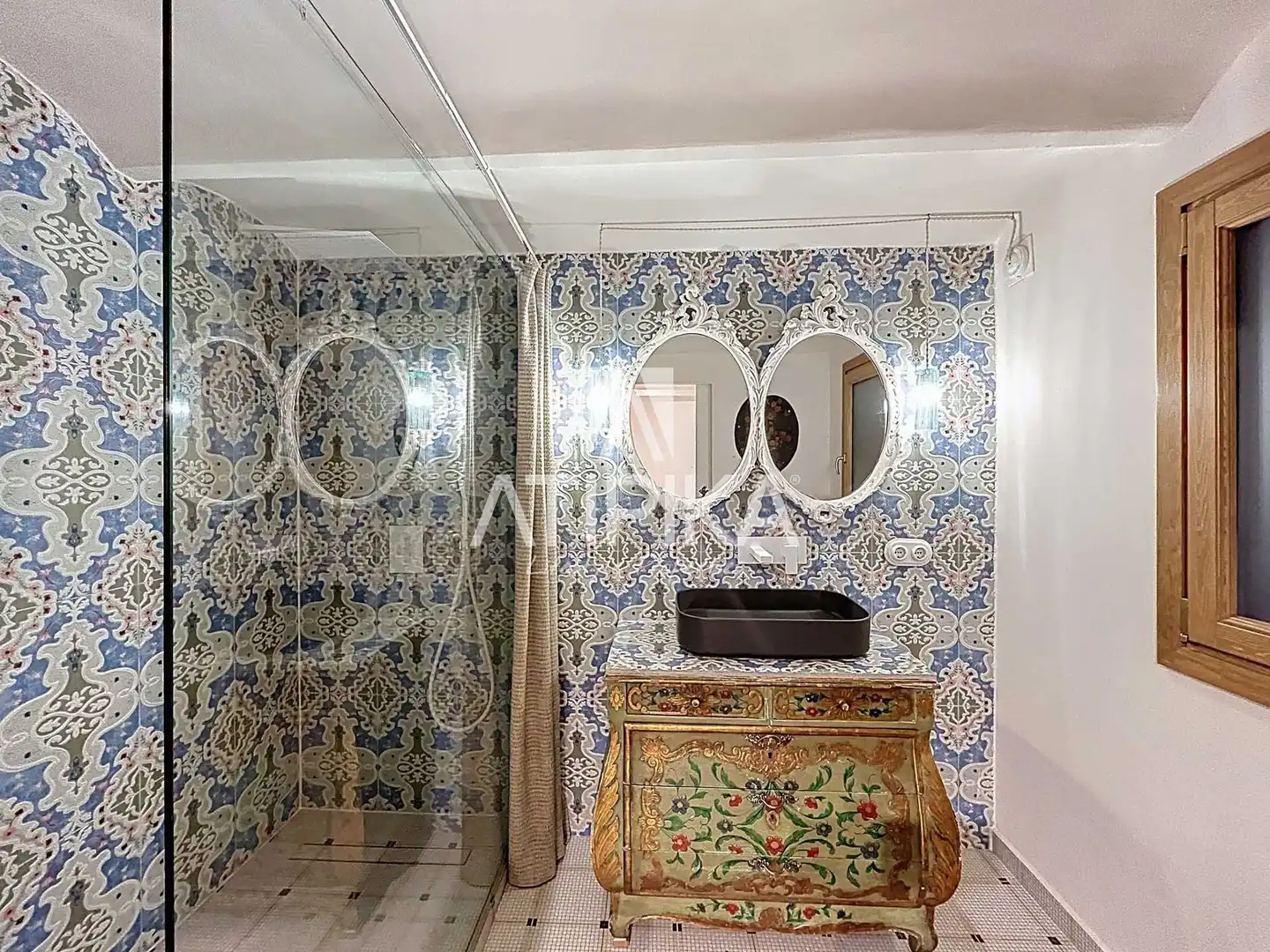 Bathroom of Duplexes for rent in Barcelona  with Air Conditioner, Terrace and Furnished