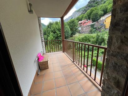 Balcony of Flat for sale in Somiedo  with Heating, Parquet flooring and Terrace