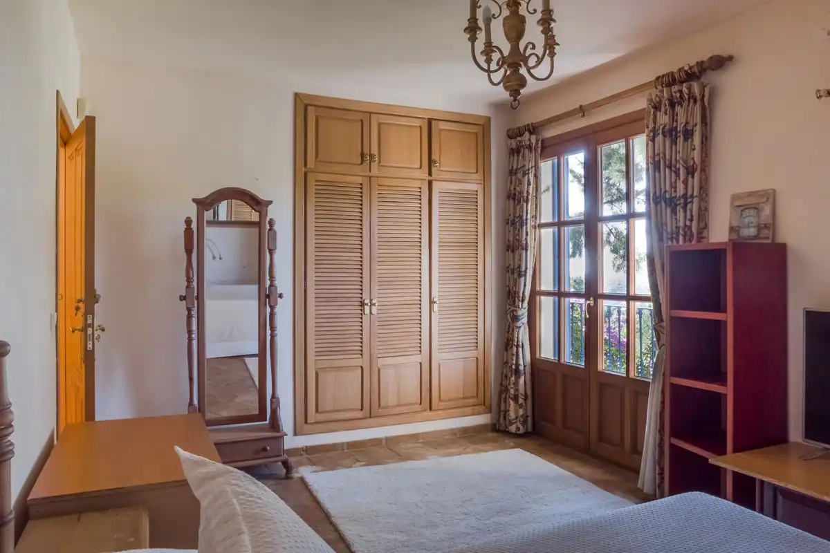 Habitación de Casa o chalet en venta en Marbella con Terraza y Piscina