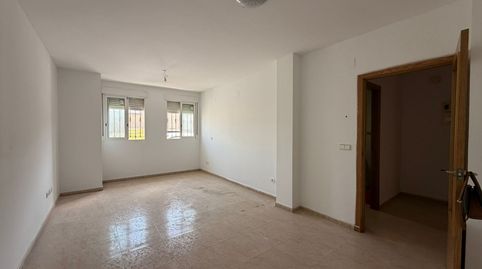 Foto 2 de Piso en venta en Ausias March, Massalavés, Valencia