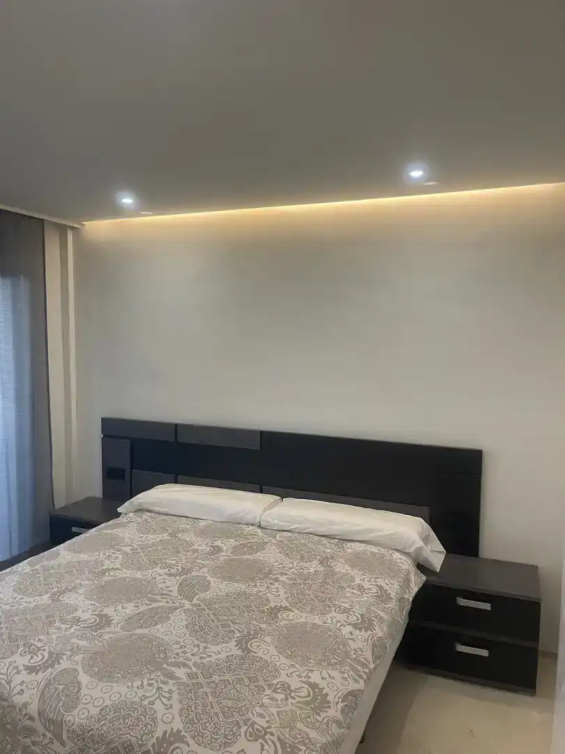Habitación de Apartamento en venta en Estepona con Aire acondicionado y Piscina