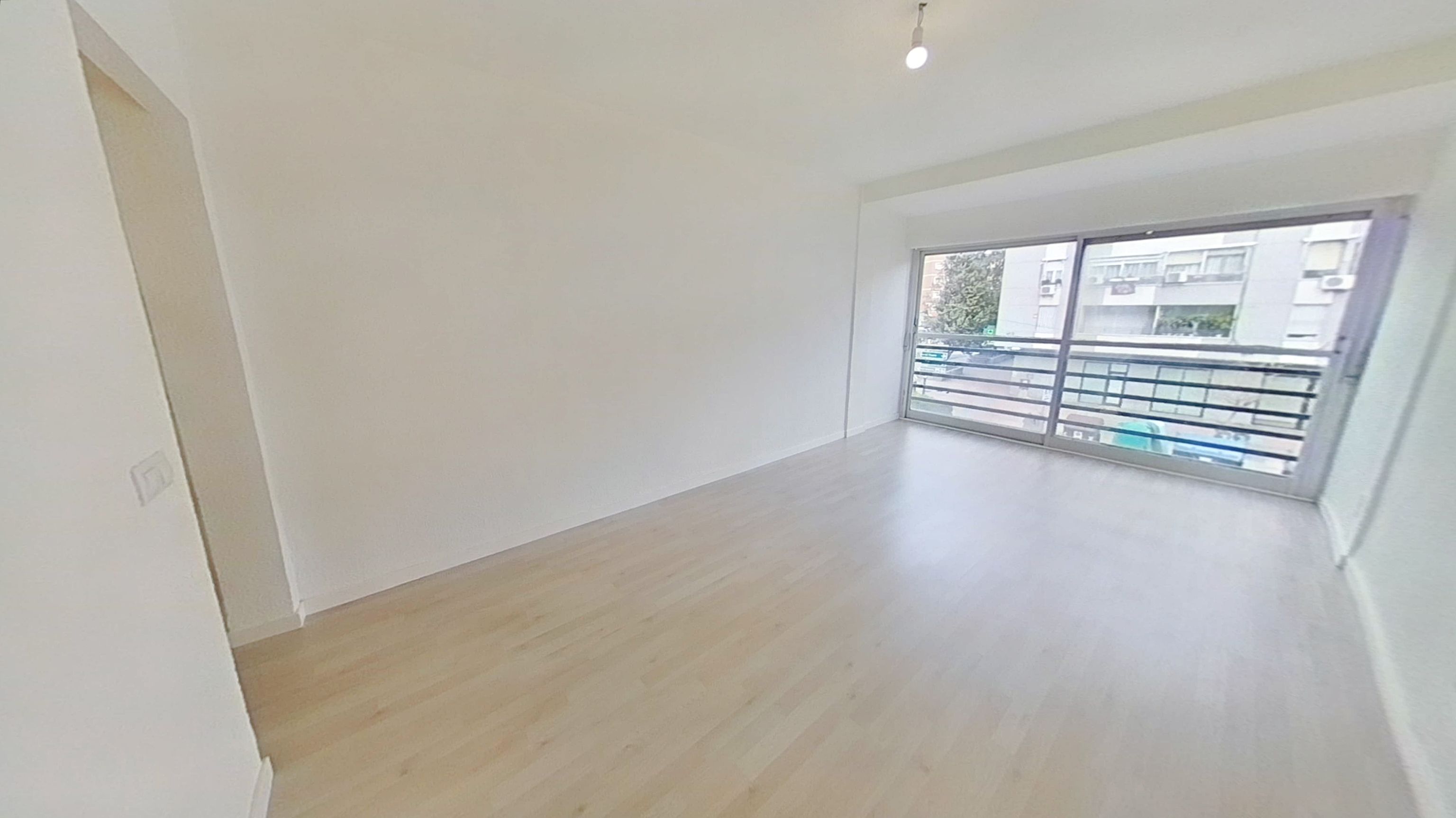 Flat to rent in Juan de la Cierva