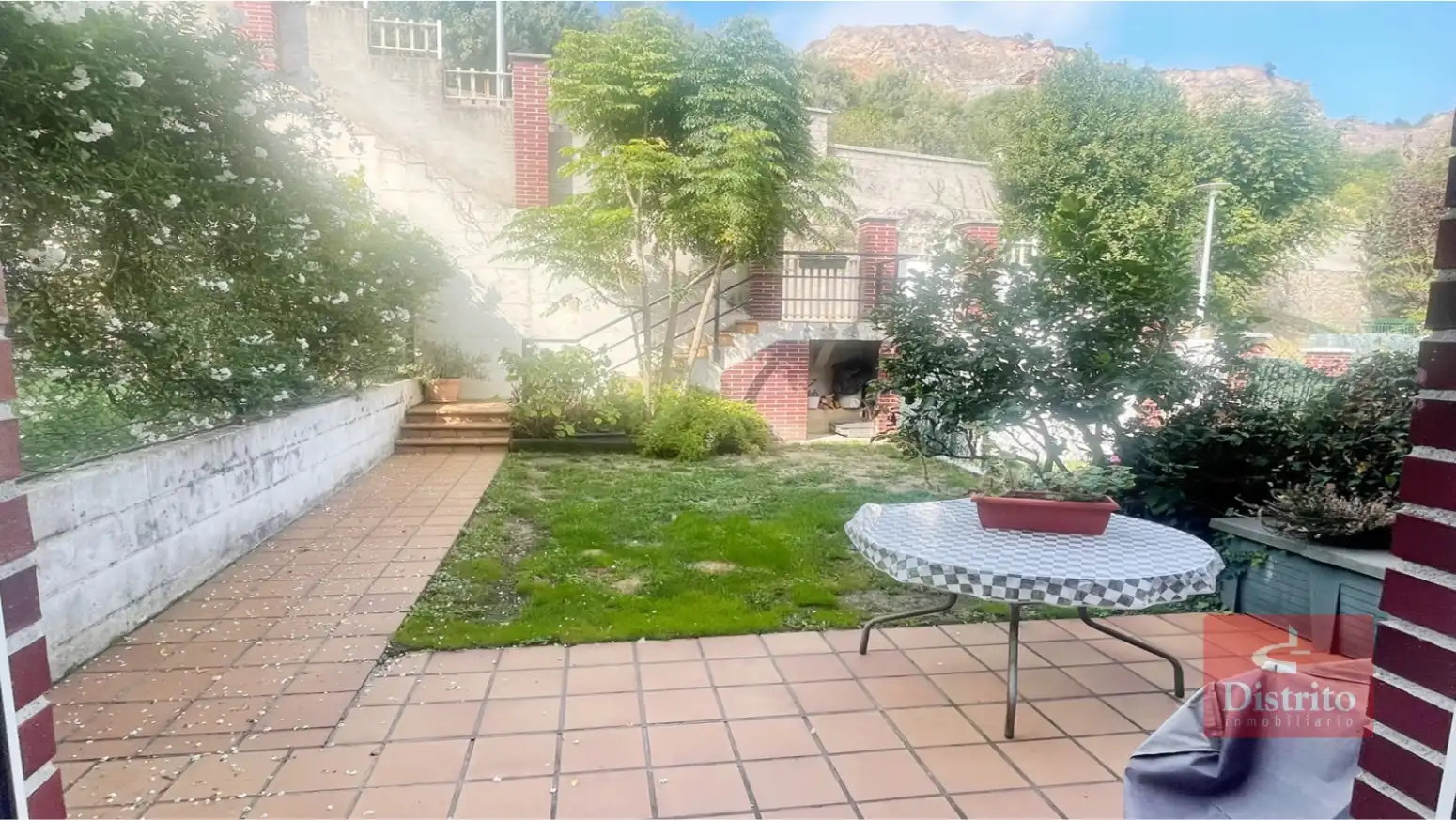 Jardí de Casa adosada de lloguer en Santander amb Calefacció