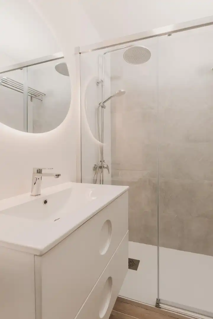 Bathroom of Apartments for rent in Murcia  with Air Conditioner, Furnished and Balcony