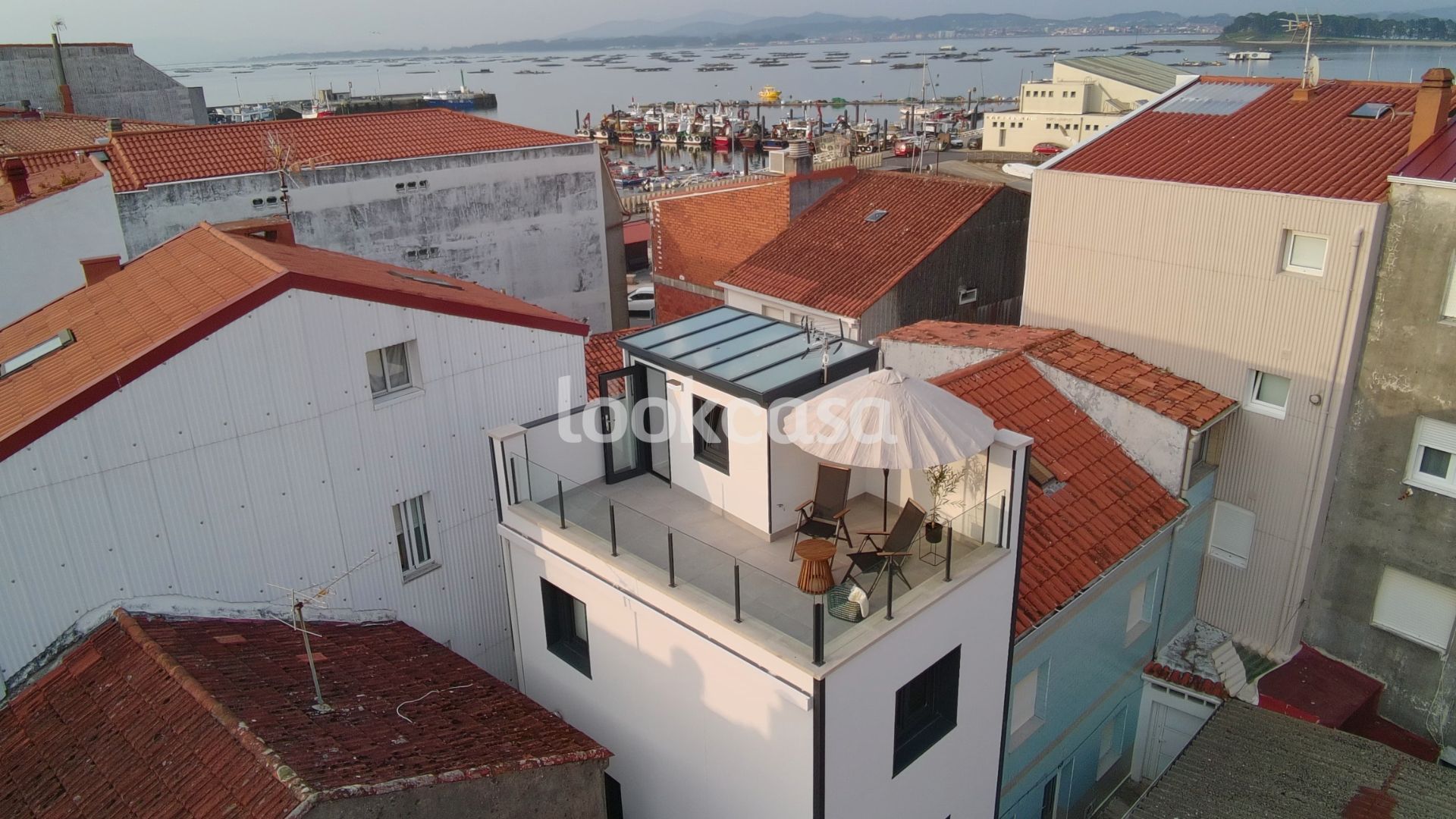 Exterior view of House or chalet for sale in O Grove    with Terrace and Furnished