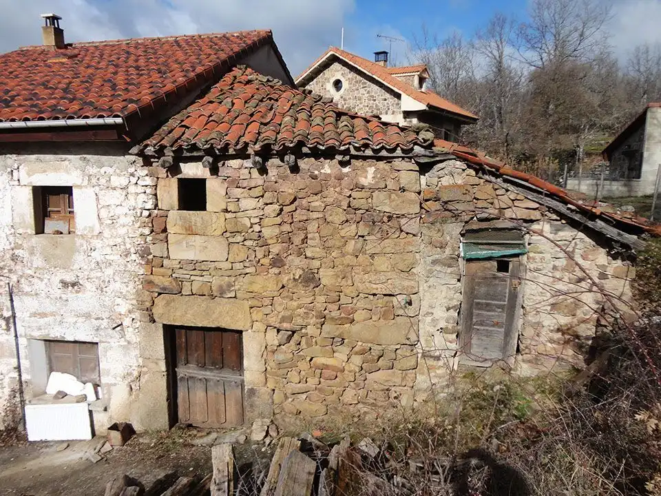 Vista exterior de Casa o chalet en venta en Monasterio de la Sierra