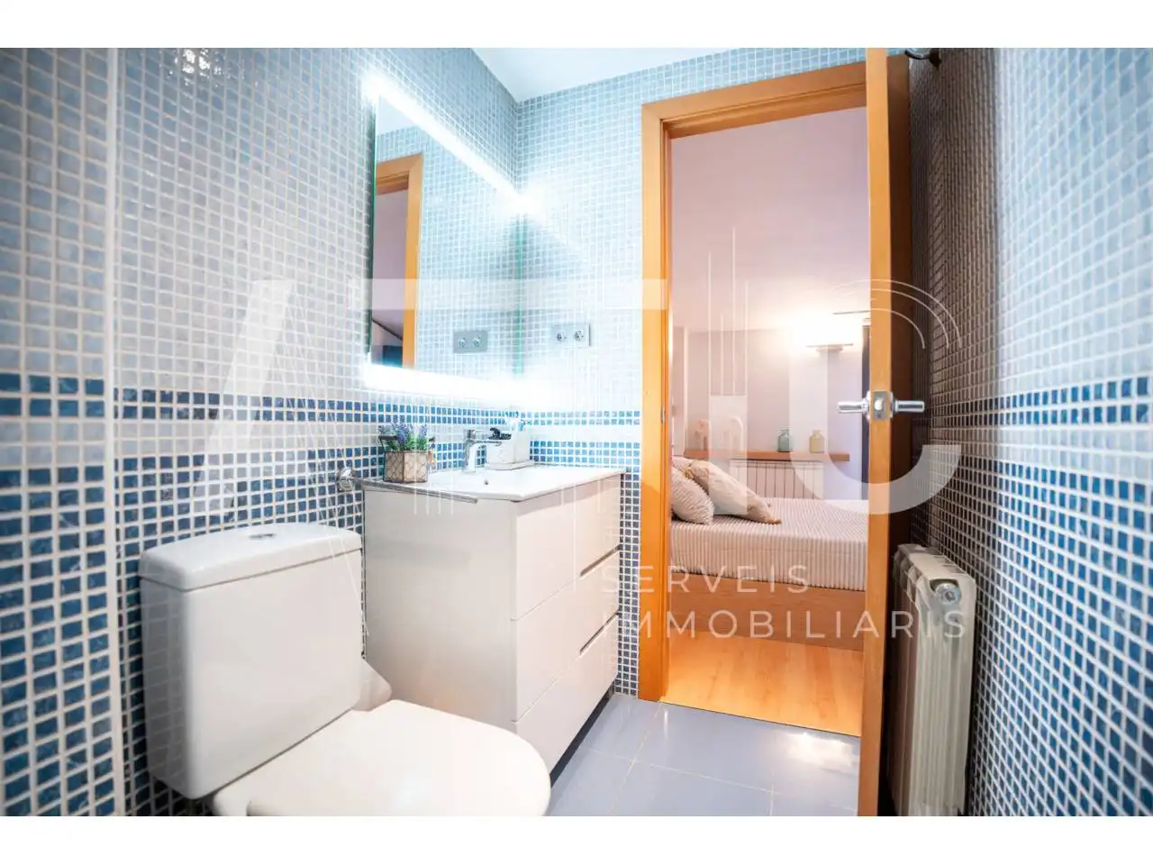 Badezimmer von Dachboden zum Verkauf in Sant Quirze del Vallès mit Klimaanlage, Heizung und Parkett