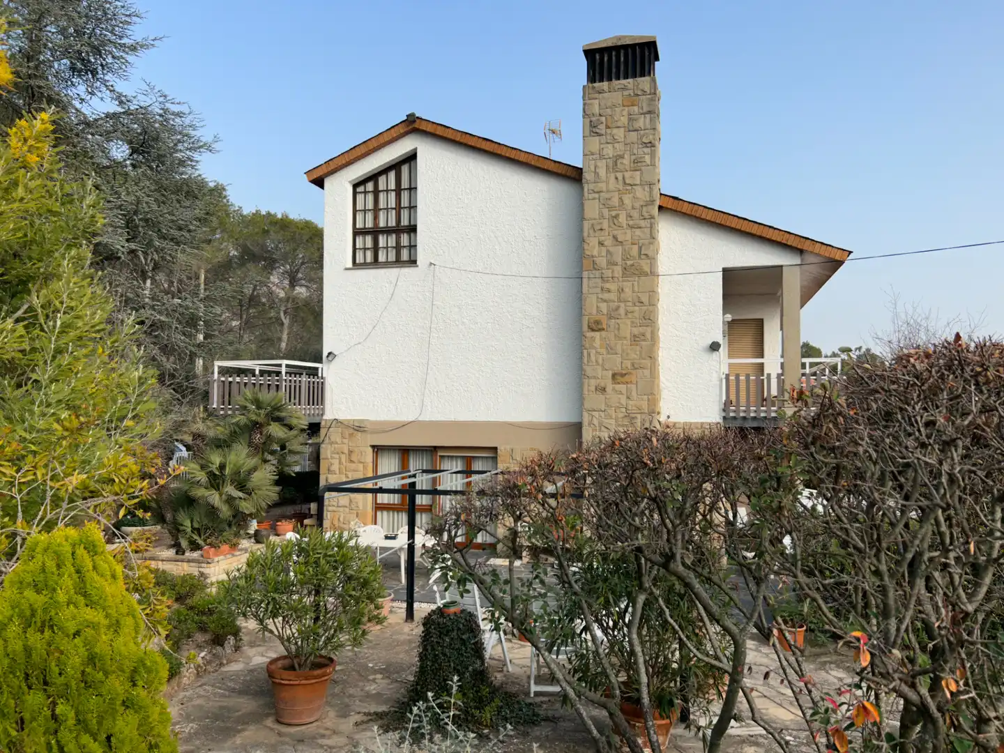 Vista exterior de Casa o xalet en venda en El Bruc amb Calefacció, Jardí privat i Terrassa