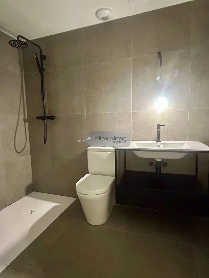 Baño de Piso en venta en Barcelona con Aire acondicionado, Calefacción y Parquet